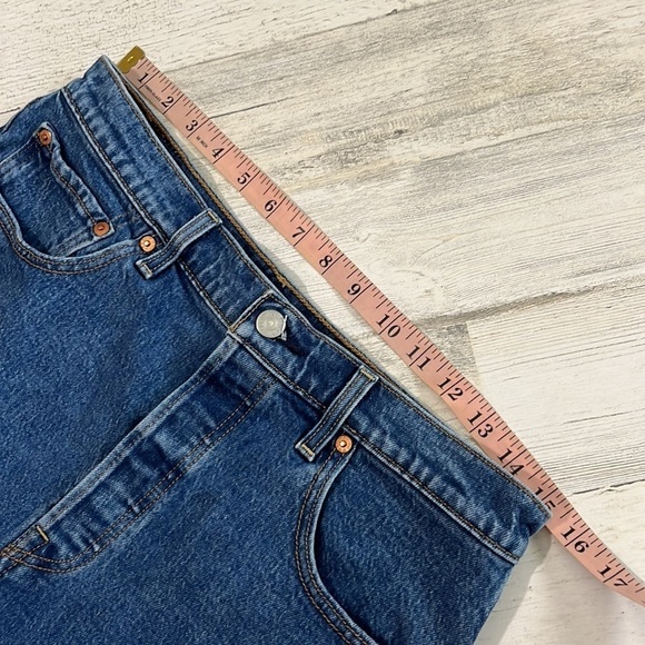 Levi’s ribcage shorts size 31 - Picture 7 of 10